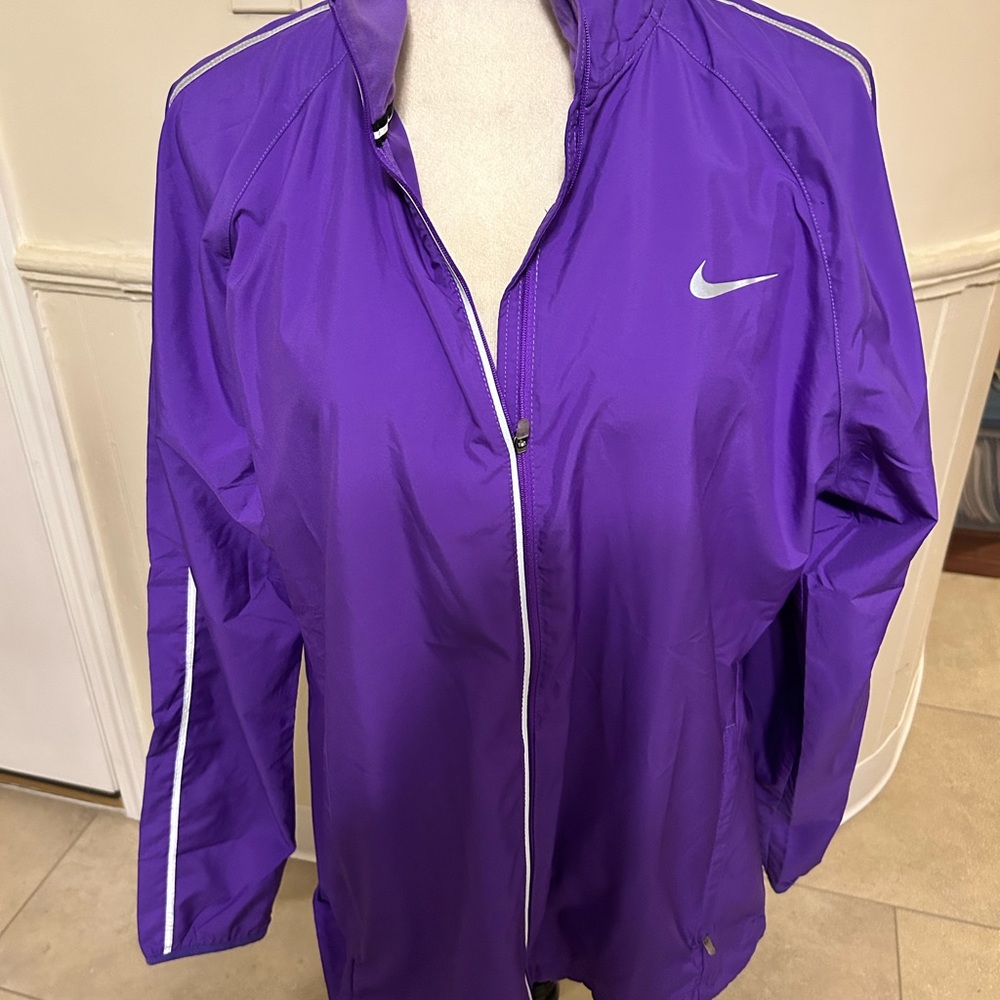 Nike Women’s Lightspeed Racer Running Jacket/XLarge/Hyper Grape/Silver/EUC